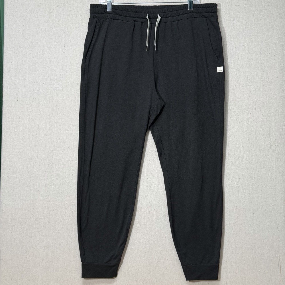 Vuori Joggers Mens XL Black Performance Pants Athletic Stretch Lounge